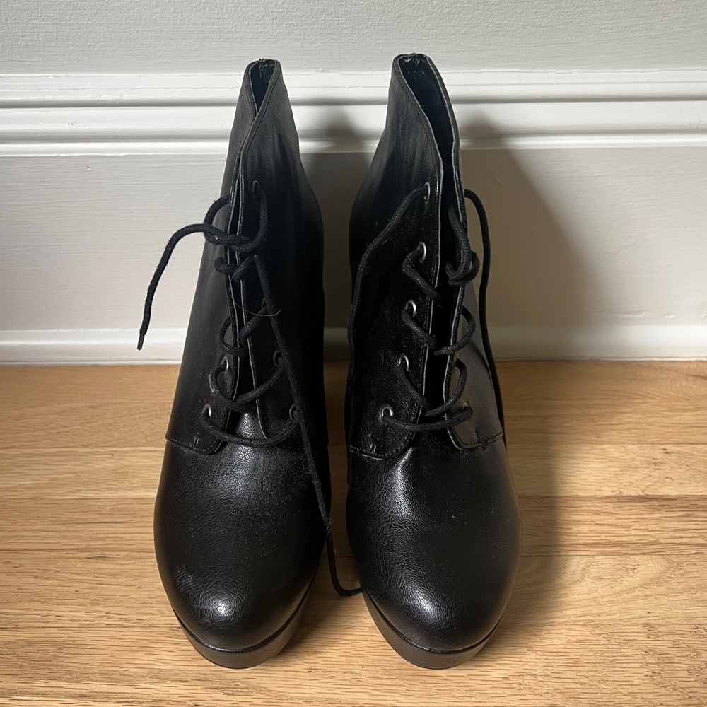 Black Lace-Up Ankle Heeled Boots